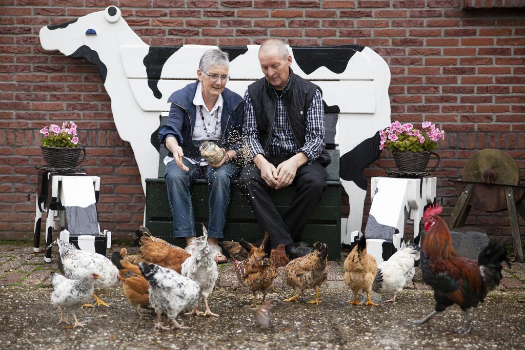 Farm Overleekerhoeve Моникендам Екстериор снимка